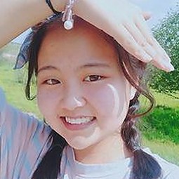 从娱乐圈吃瓜到表情包狂潮：反差内容引发网友热议